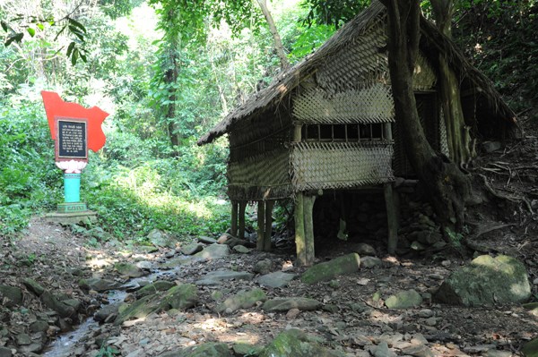 Lán khuổi nặm
